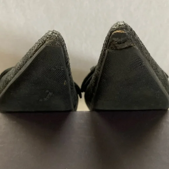 Prada Black Pointed Toe Slingback Heels with Buckle Accent - Picture 4 of 12